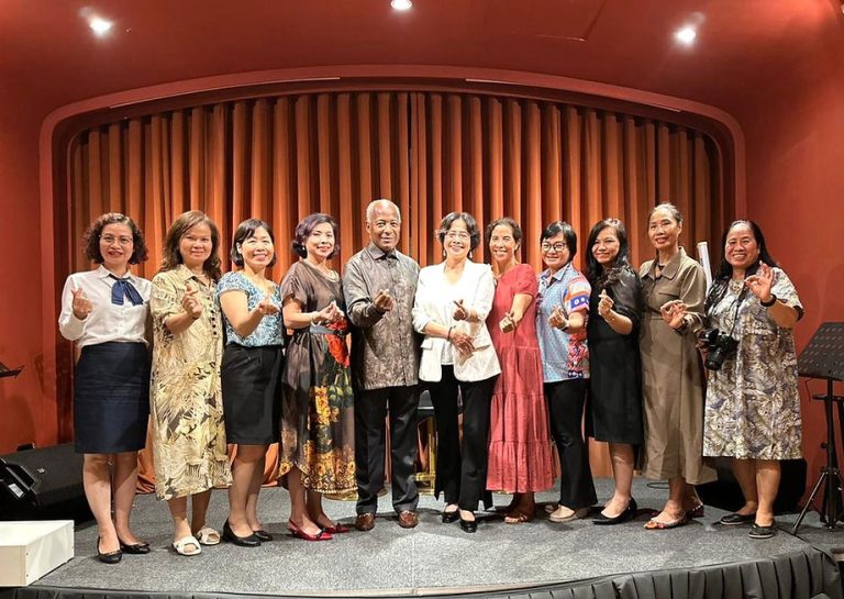 MS sinh hoạt với chủ đề: Sống khỏe bất chấp tuổi tác