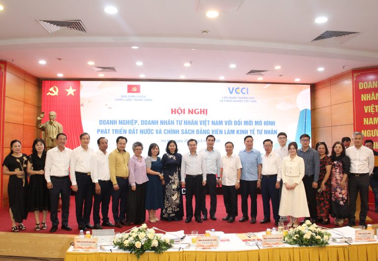 CHỦ TỊCH HANEL, CHỦ TỊCH HNEW BÙI THỊ HẢI YẾN TẠI HỘI NGHỊ TOÀN QUỐC CÁC HIỆP HỘI DOANH NGHIỆP VIỆT NAM